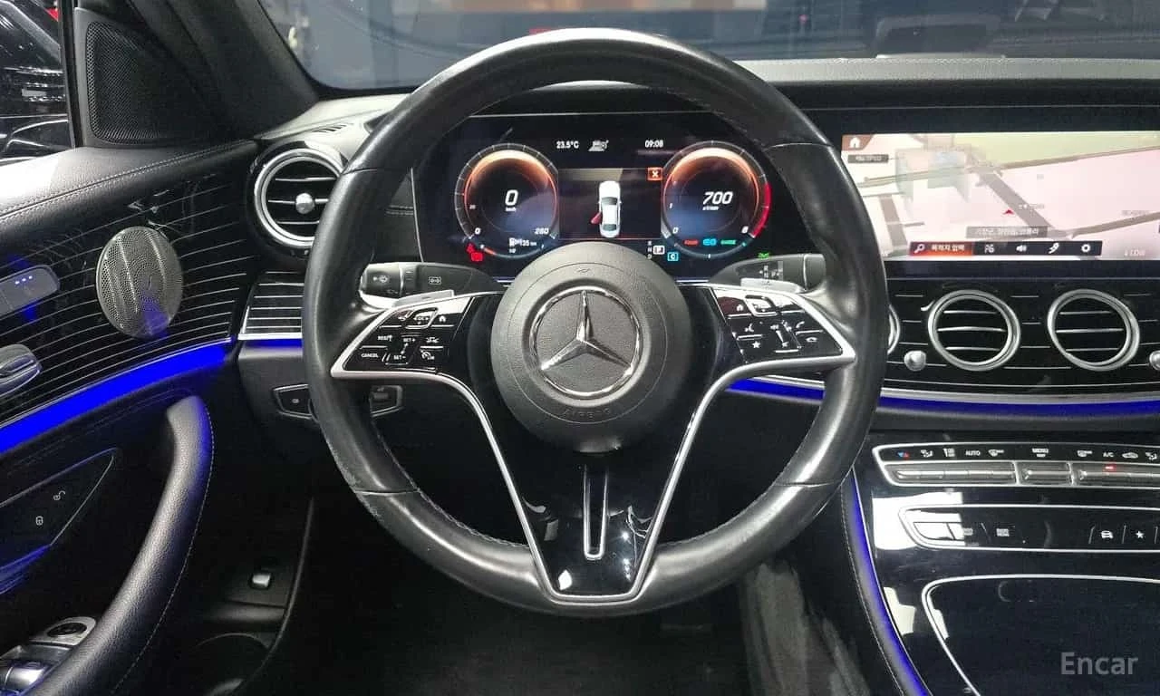 Mercedes-Benz E 450 4MATIC Exclusive | АВТОФИНАНСИРАНЕ, снимка 13 - Автомобили и джипове - 56202120