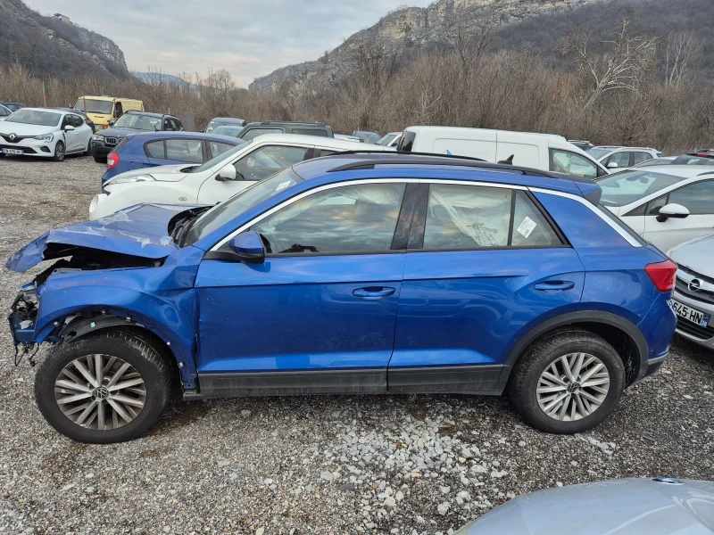 VW T-Roc 2.0TDI, 4Х4, АВТОМАТ, УДАРЕН ДЖИП, снимка 2 - Автомобили и джипове - 48773894