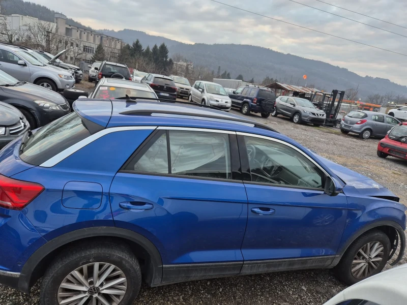 VW T-Roc 2.0TDI, 4Х4, АВТОМАТ, УДАРЕН ДЖИП, снимка 5 - Автомобили и джипове - 48773894