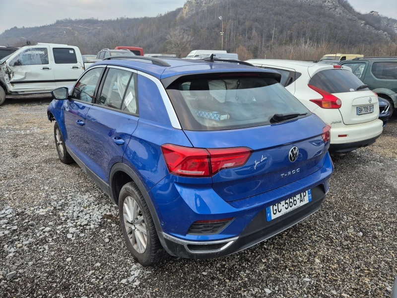 VW T-Roc 2.0TDI, 4Х4, АВТОМАТ, УДАРЕН ДЖИП, снимка 3 - Автомобили и джипове - 48773894