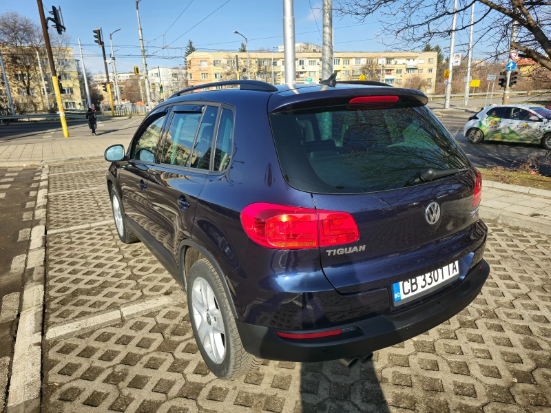 VW Tiguan, снимка 4 - Автомобили и джипове - 48849786