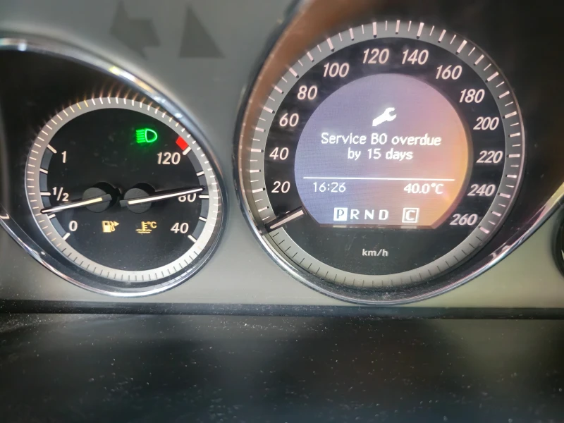 Mercedes-Benz GLK, снимка 12 - Автомобили и джипове - 52371718