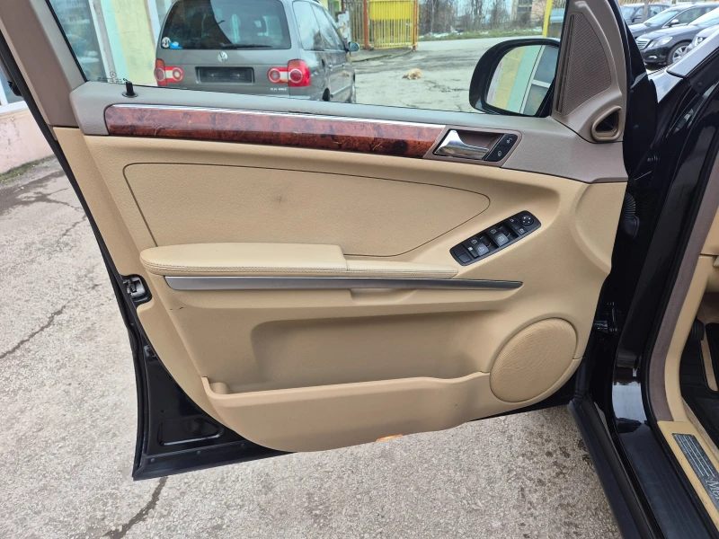 Mercedes-Benz ML 320 CDI NAVI TOP, снимка 15 - Автомобили и джипове - 53540046