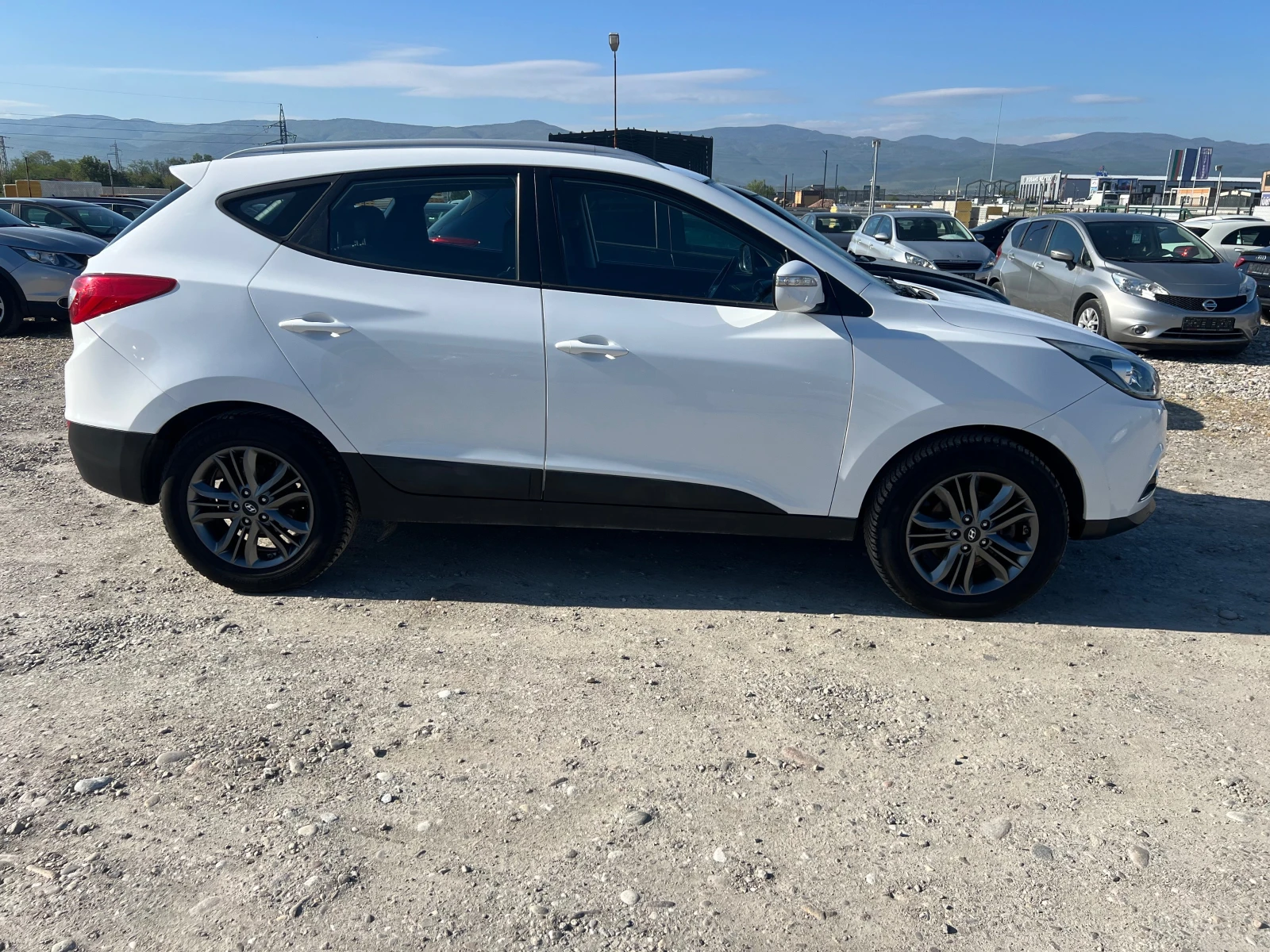 Hyundai IX35 2.0 CRDI 4X4 - изображение 4