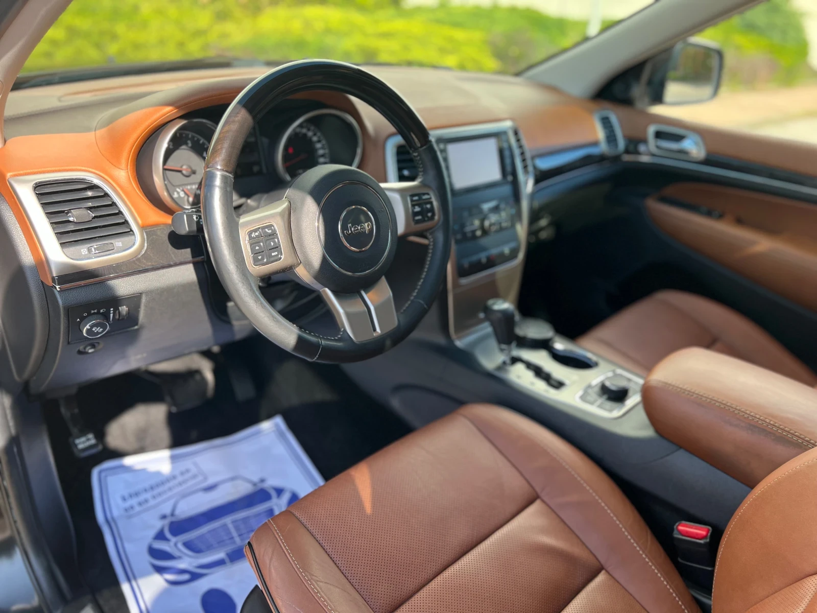 Jeep Grand cherokee 3.0CRDI-Overland-FULL-лизинг през Уникредит  - изображение 10