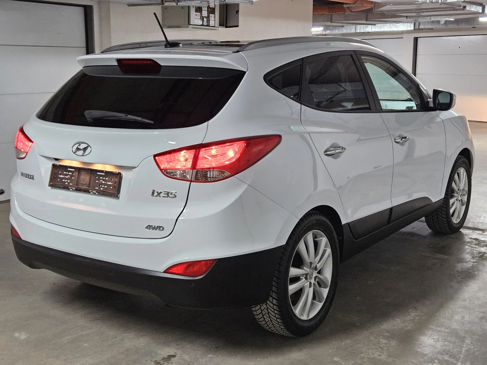 Hyundai IX35 2.0 i PREMIUM 4X4 163 FULL EURO5b 114689 KEYLESS - изображение 4