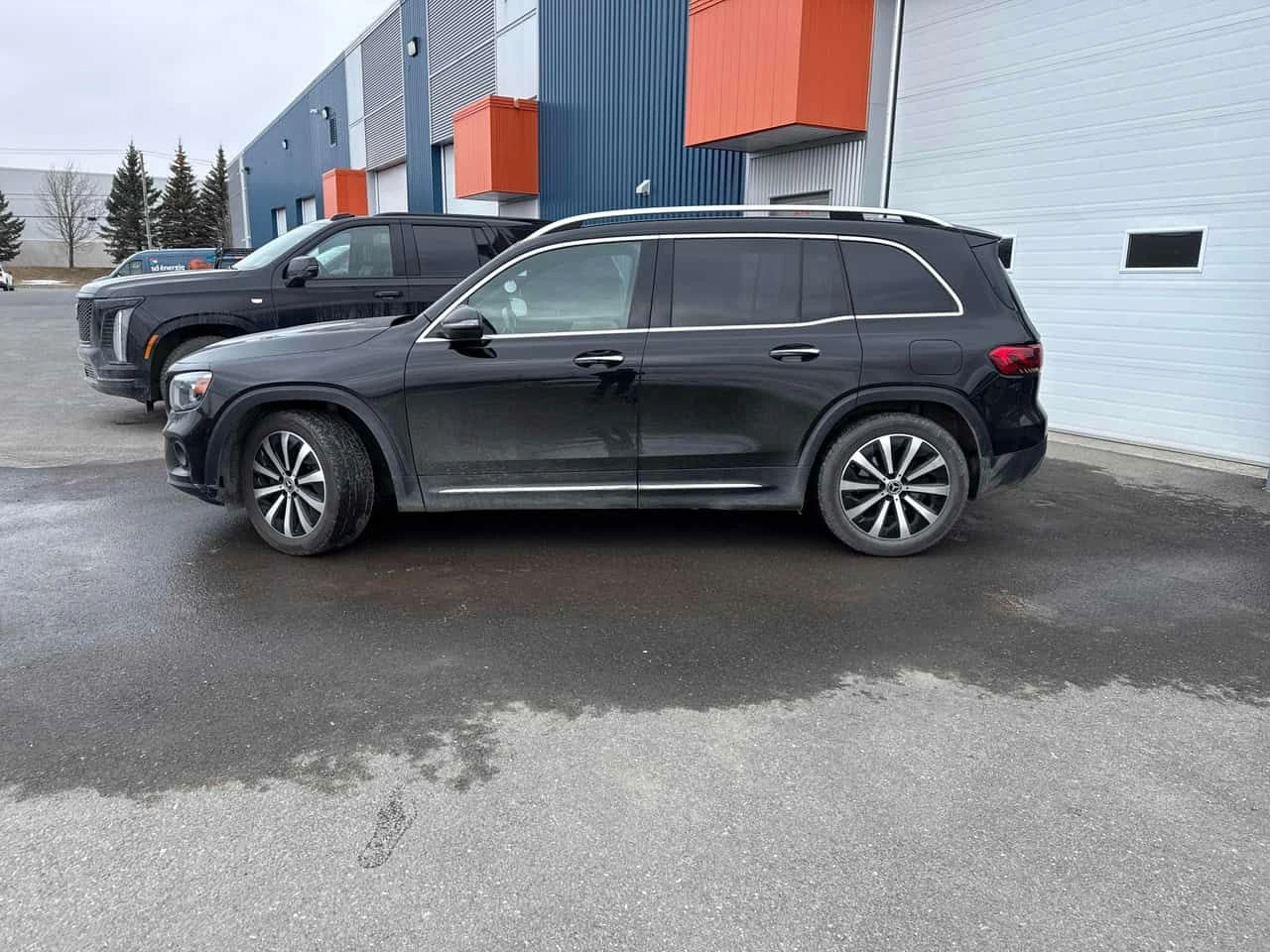 Mercedes-Benz GLB * 250 * CARFAX * ЦЕНА ДО БГ, снимка 2 - Автомобили и джипове - 53906779