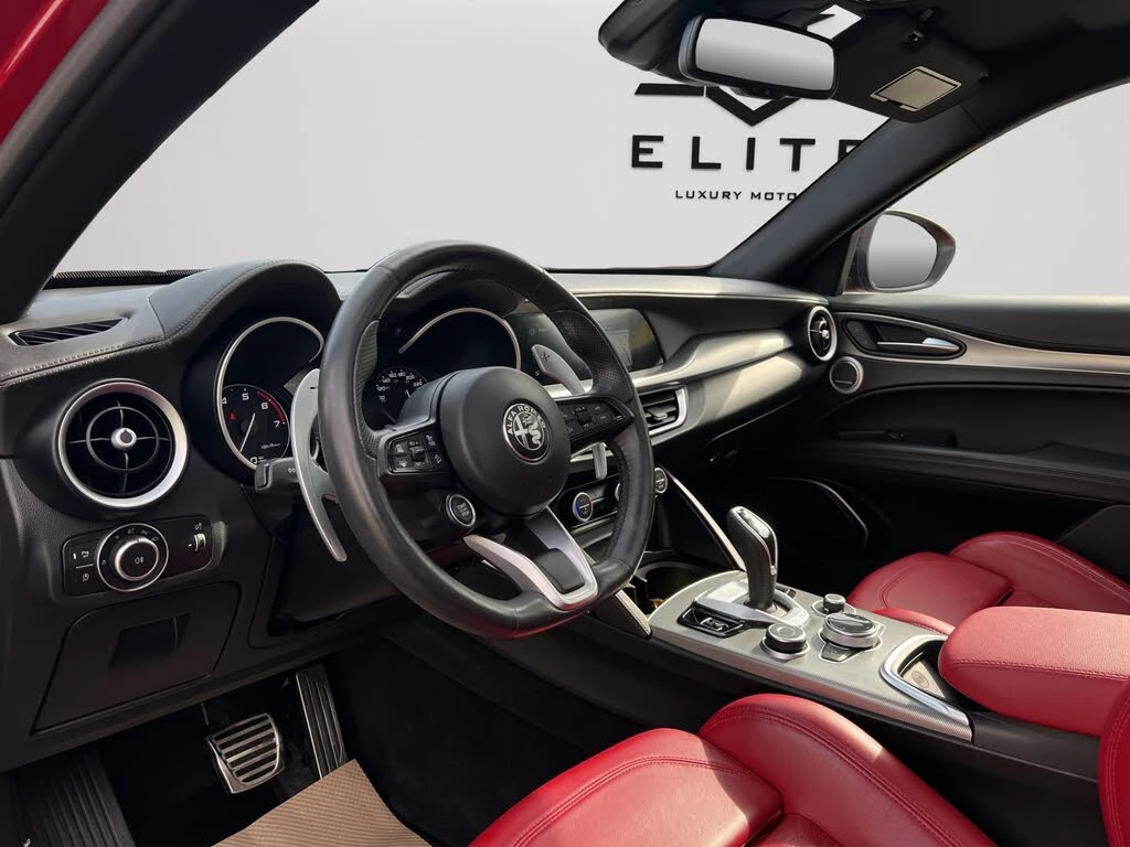 Alfa Romeo Stelvio * VELOCE* AWD* КРАЙНА* ЦЕНА* , снимка 9 - Автомобили и джипове - 54158560