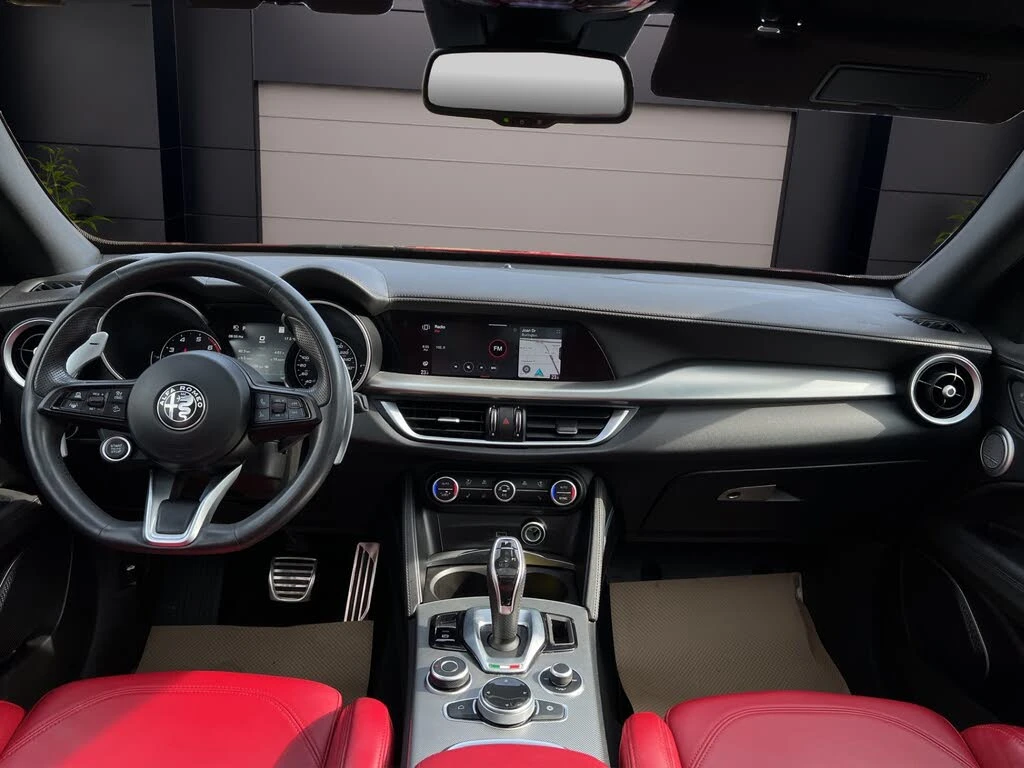 Alfa Romeo Stelvio * VELOCE* AWD* КРАЙНА* ЦЕНА* , снимка 7 - Автомобили и джипове - 54158560