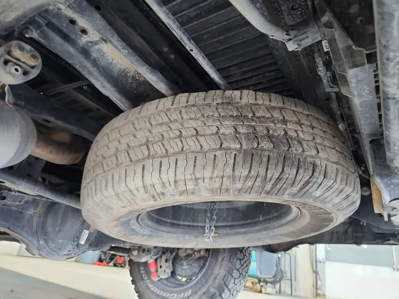Toyota Tundra * LIMITED CREW CAB SHORT BED * CARFAX *  | Mobile.bg � ����������� 15