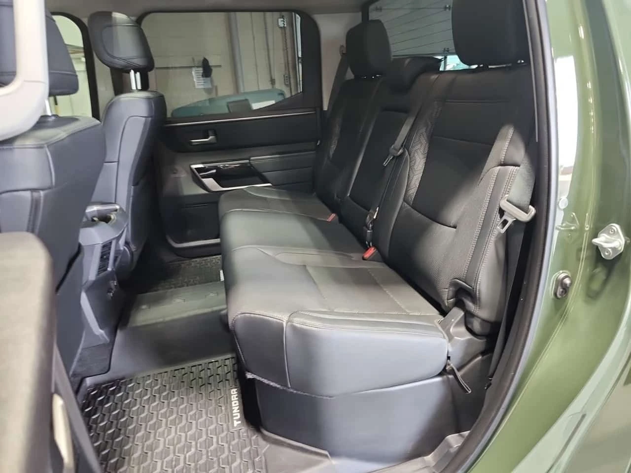 Toyota Tundra * LIMITED CREW CAB SHORT BED * CARFAX *  | Mobile.bg � ����������� 12