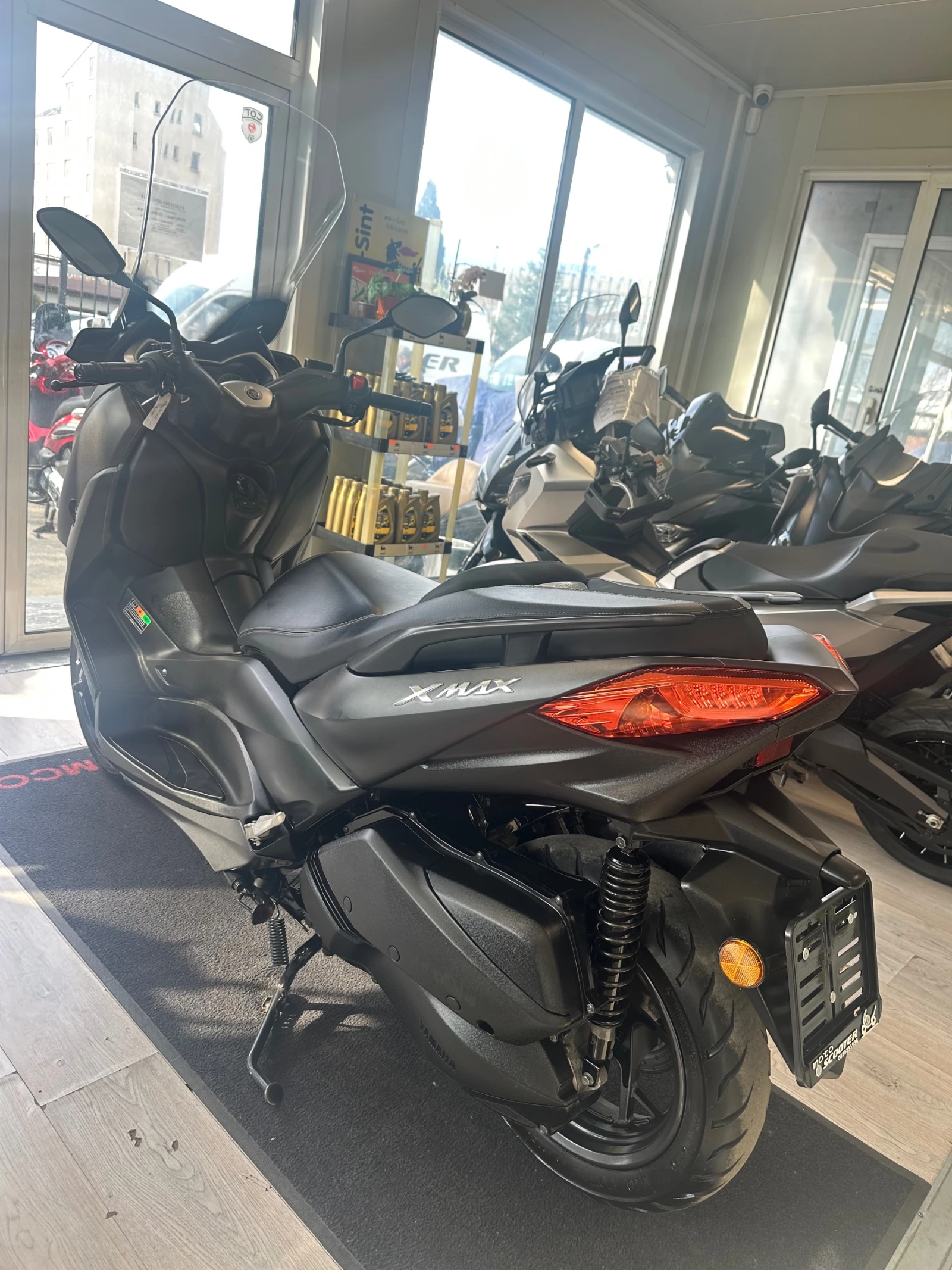 Yamaha X-max 300i ABS/TC/LED 10.2022г., снимка 7 - Мотоциклети и мототехника - 54149868