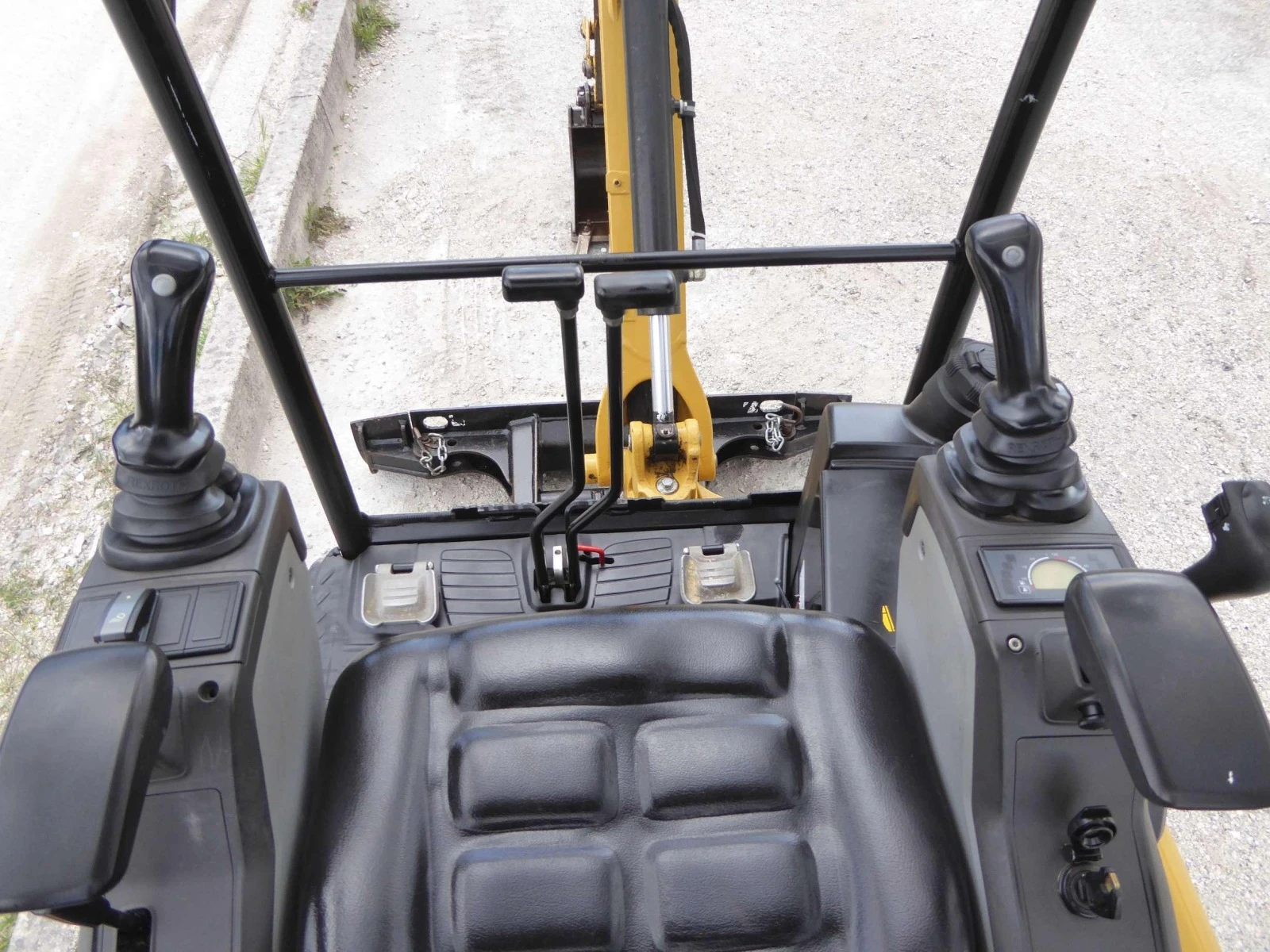 Багер Cat 301.7D CR - изображение 7