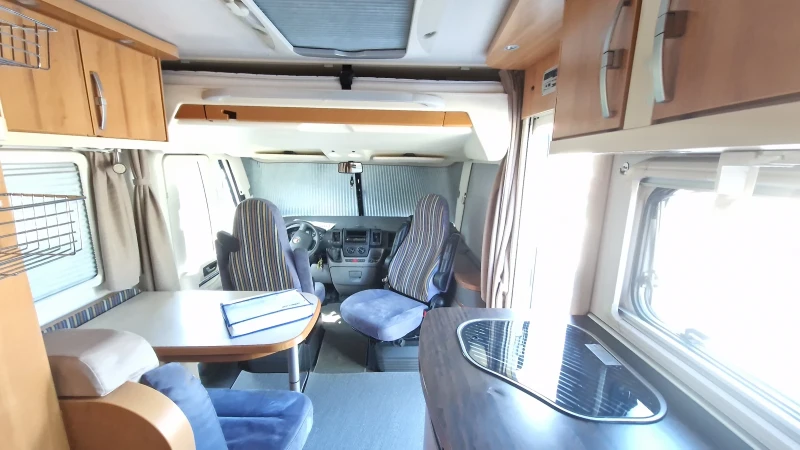Кемпер HYMER / ERIBA 514 CL, снимка 8 - Каравани и кемпери - 50991054