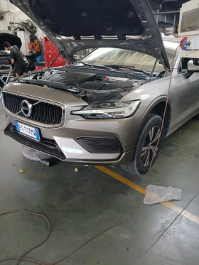 Volvo V60 2.0d Италия , снимка 2