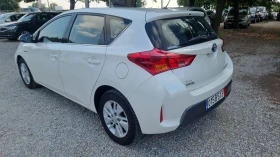 Toyota Auris 1, 8hibrid, снимка 8