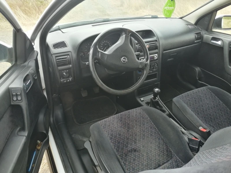 Opel Astra, снимка 8 - Автомобили и джипове - 47234671