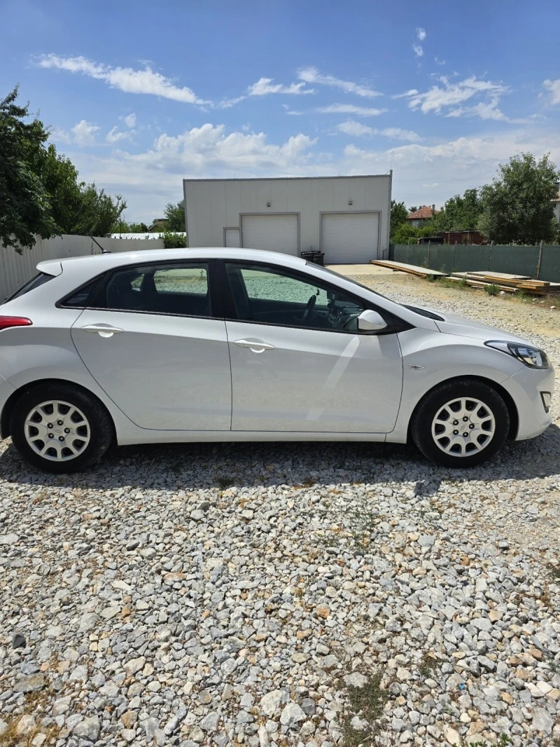 Hyundai I30, снимка 3 - Автомобили и джипове - 47434381