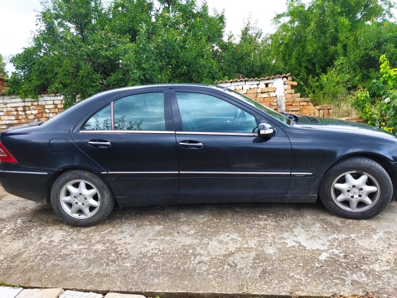 Mercedes-Benz 220, снимка 3 - Автомобили и джипове - 47466682