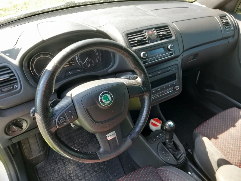 Skoda Fabia 1.4 - 180 RS, снимка 4 - Автомобили и джипове - 47514779