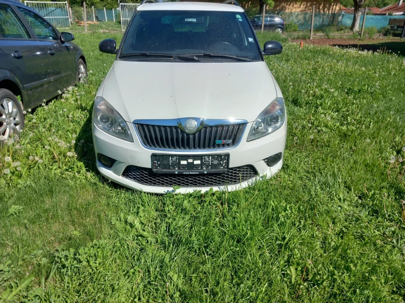 Skoda Fabia 1.4 - 180 RS, снимка 8 - Автомобили и джипове - 47514779