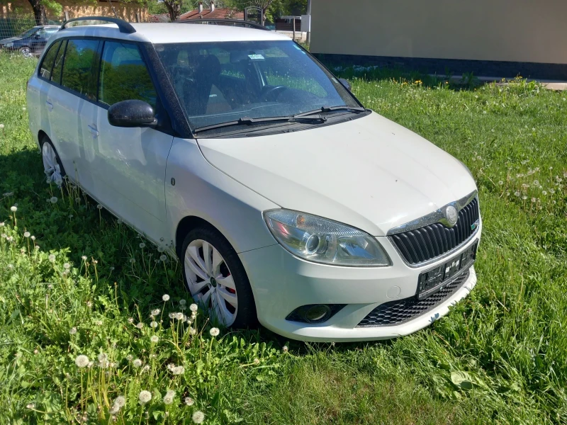 Skoda Fabia 1.4 - 180 RS, снимка 7 - Автомобили и джипове - 47514779