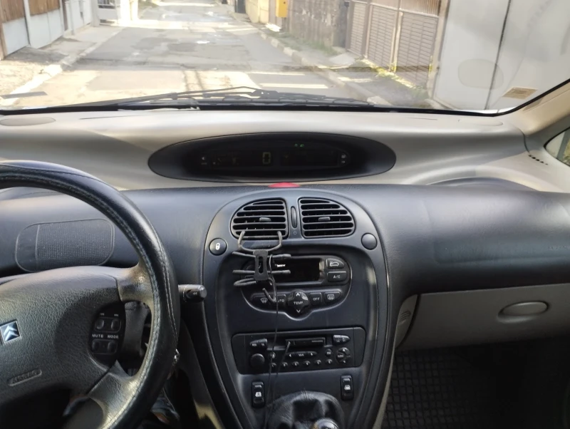 Citroen Xsara picasso, снимка 7 - Автомобили и джипове - 47721166