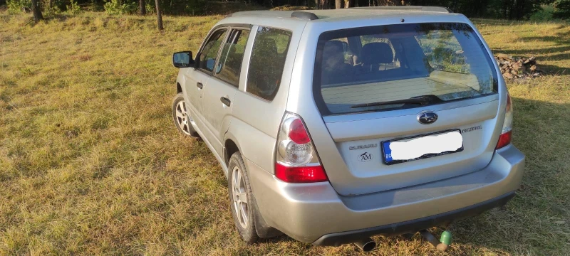 Subaru Forester, снимка 4 - Автомобили и джипове - 48216856