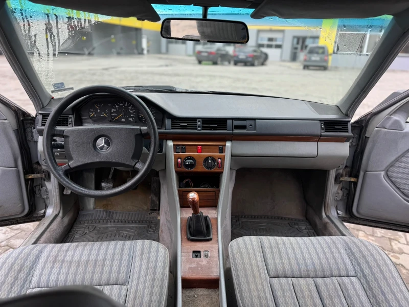 Mercedes-Benz 124 2.5 чист дизел , снимка 11 - Автомобили и джипове - 48312941