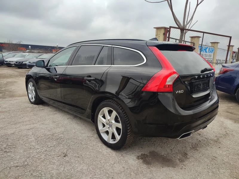 Volvo V60 2.0 D4 Navi, снимка 7 - Автомобили и джипове - 49333052