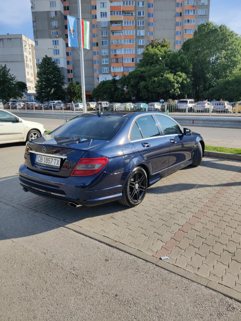 Mercedes-Benz C 300 4MATIC , снимка 2 - Автомобили и джипове - 52487124