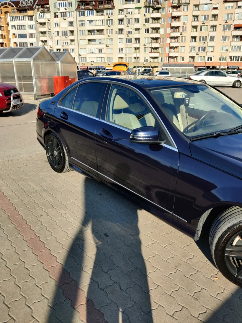 Mercedes-Benz C 300 4MATIC , снимка 9 - Автомобили и джипове - 52487124