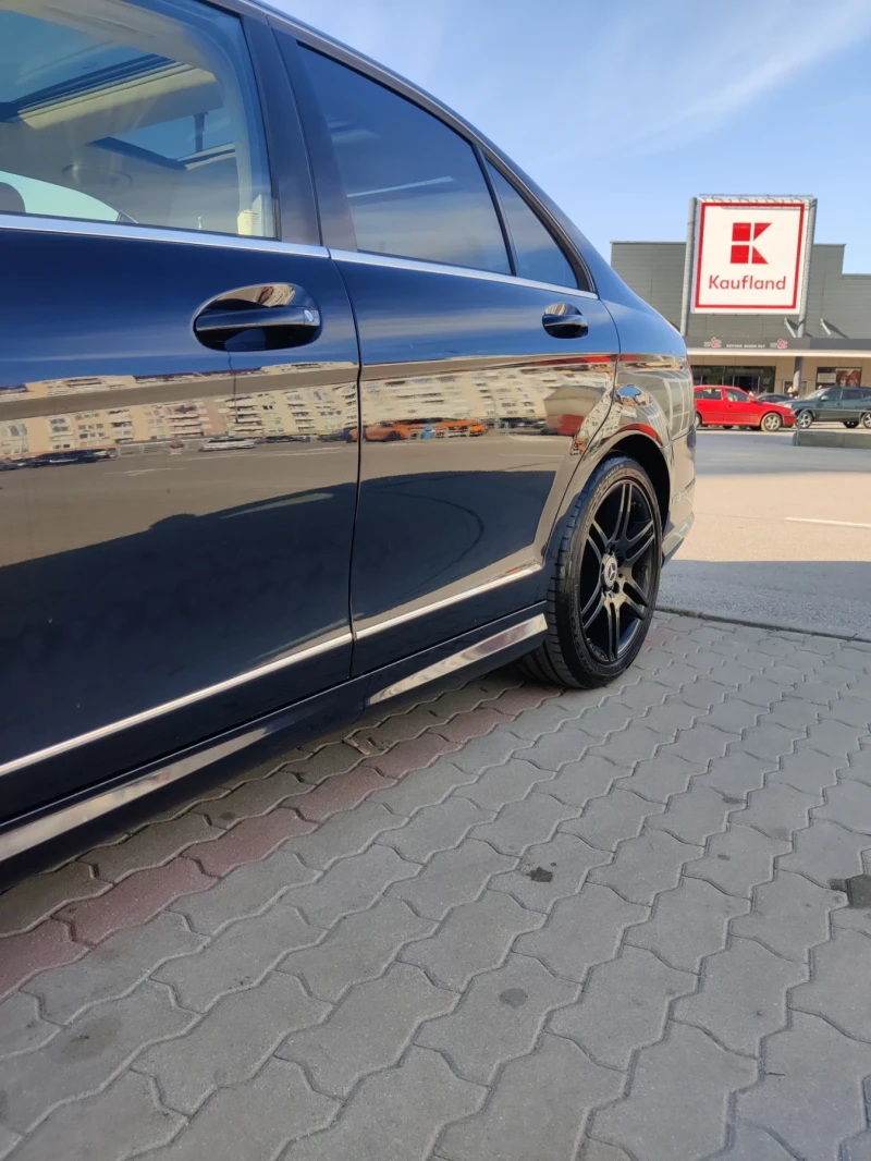 Mercedes-Benz C 300 4MATIC , снимка 10 - Автомобили и джипове - 52487124