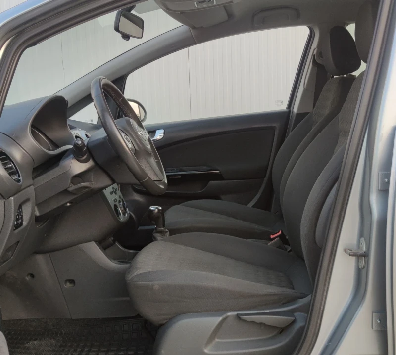 Opel Corsa 1.3CDTI* 90к.с* FACELIFT* , снимка 9 - Автомобили и джипове - 51416797