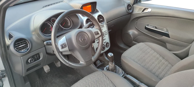 Opel Corsa 1.3CDTI* 90к.с* FACELIFT* , снимка 10 - Автомобили и джипове - 51416797