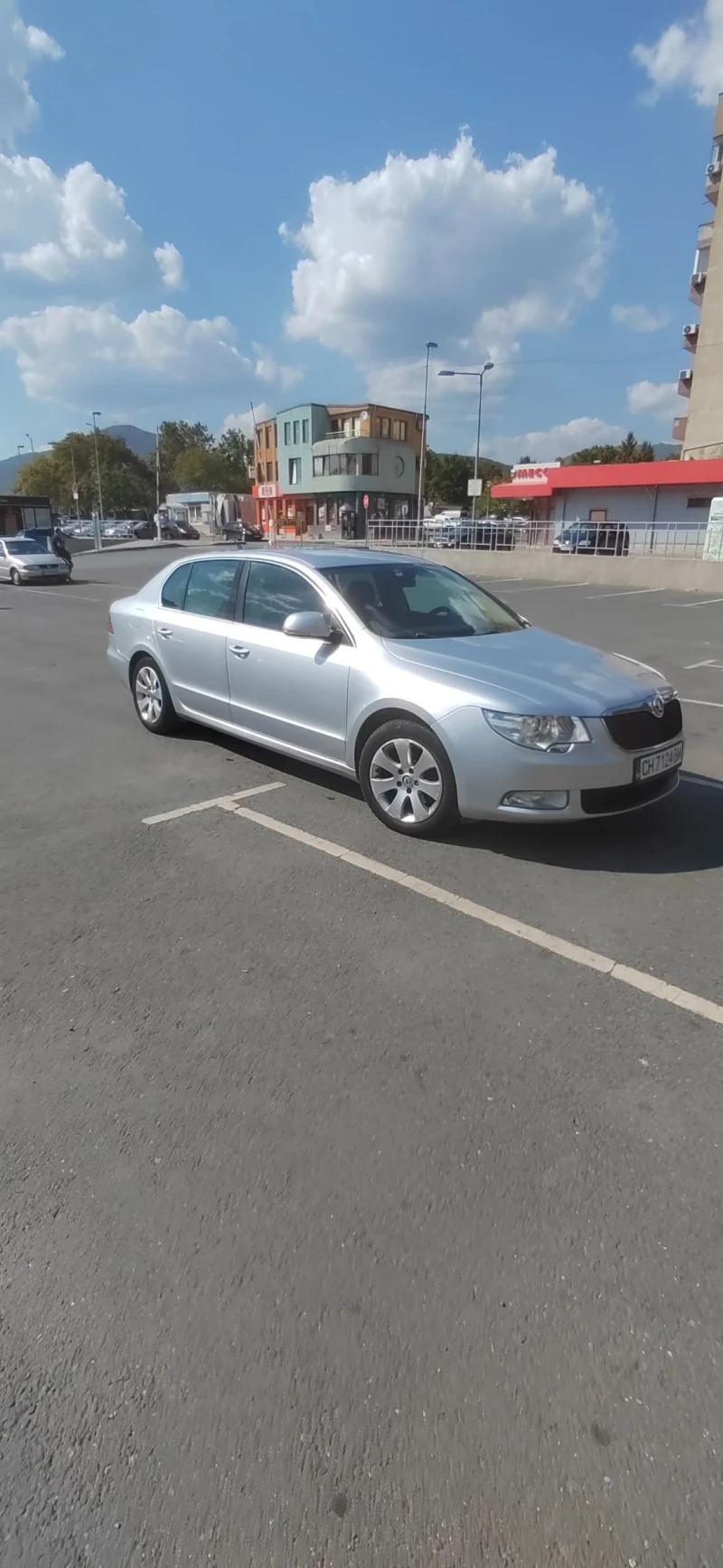 Skoda Superb, снимка 3 - Автомобили и джипове - 52589442