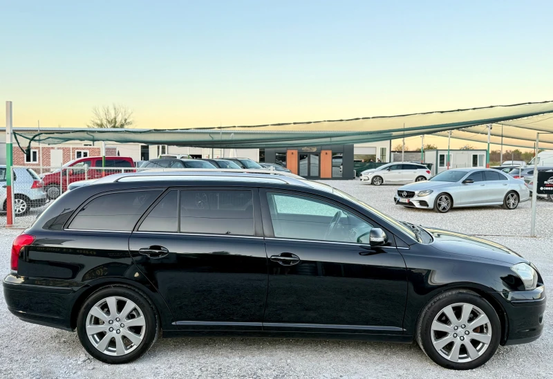 Toyota Avensis 2.0D-4D TRAVELLER FACELIFT НАВИ КОЖА , снимка 7 - Автомобили и джипове - 51738509