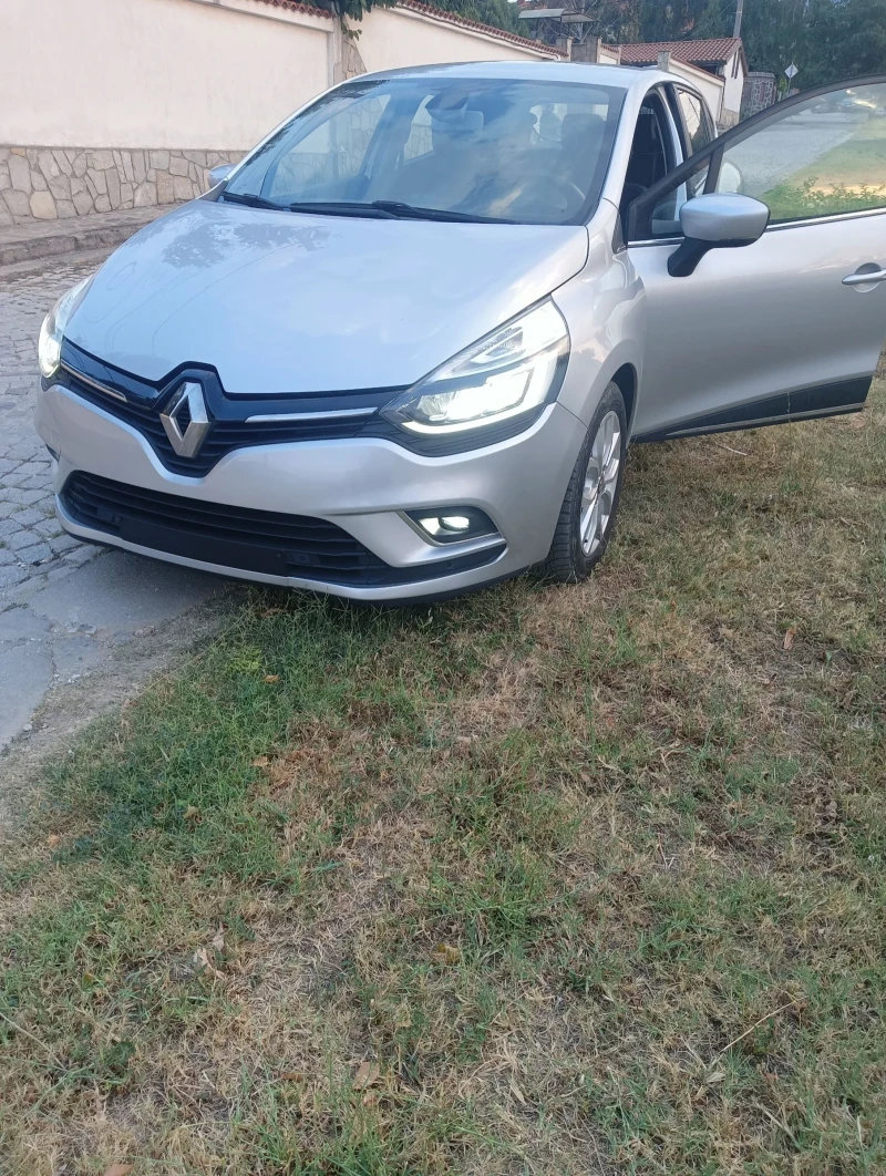 Renault Clio, снимка 10 - Автомобили и джипове - 52552723