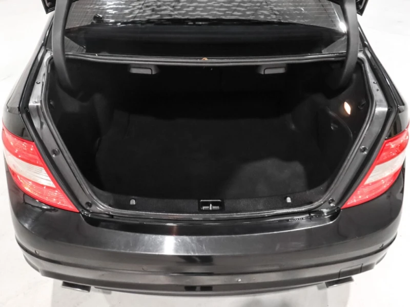 Mercedes-Benz C 250 * C250 4Matic / Bluetooth / Heated Seats / Panoram, снимка 17 - Автомобили и джипове - 52851470