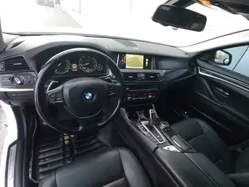 BMW 535 HARMAN KARDON* HEAD-UP* ПОДГРЕВ* CARFAX , снимка 8 - Автомобили и джипове - 55419057