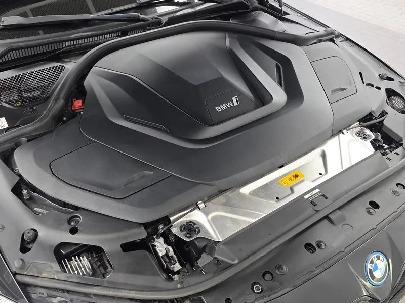 BMW i4 M Sports - ���� 30% ����� | Mobile.bg � ����������� 6
