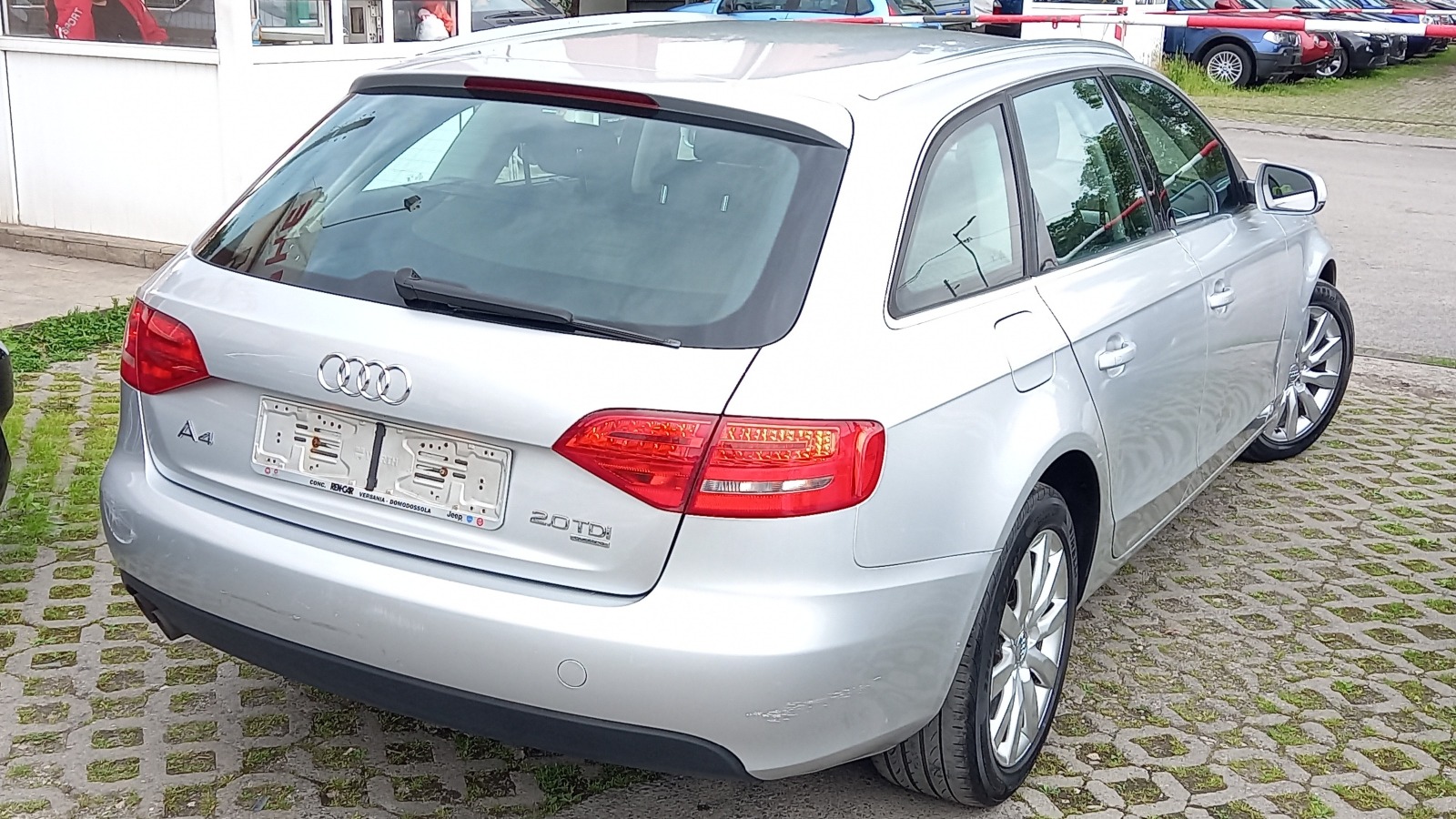 Audi A4 4Х4 LED 2.0TDI-143 ИЗКЛЮЧИТЕЛА СЕРВИ КНИЖК QUATTRO - изображение 5