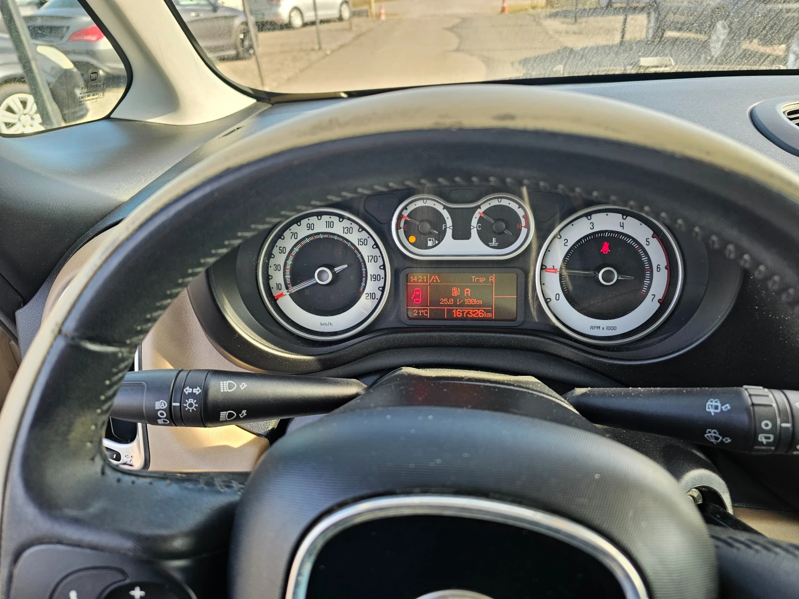 Fiat 500L 1.6mjtd - изображение 8