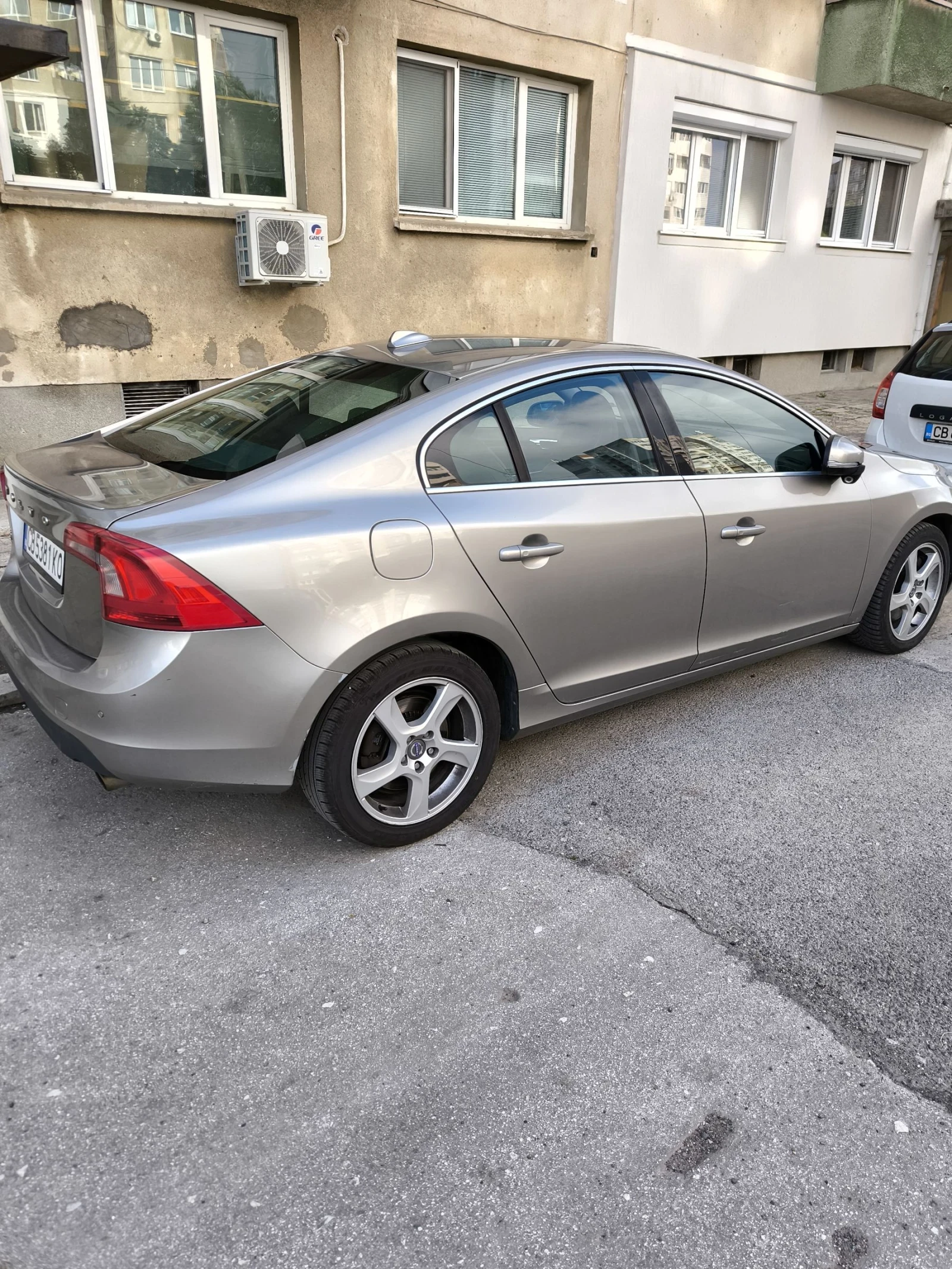 Volvo S60 3.0Т Т6 - изображение 2