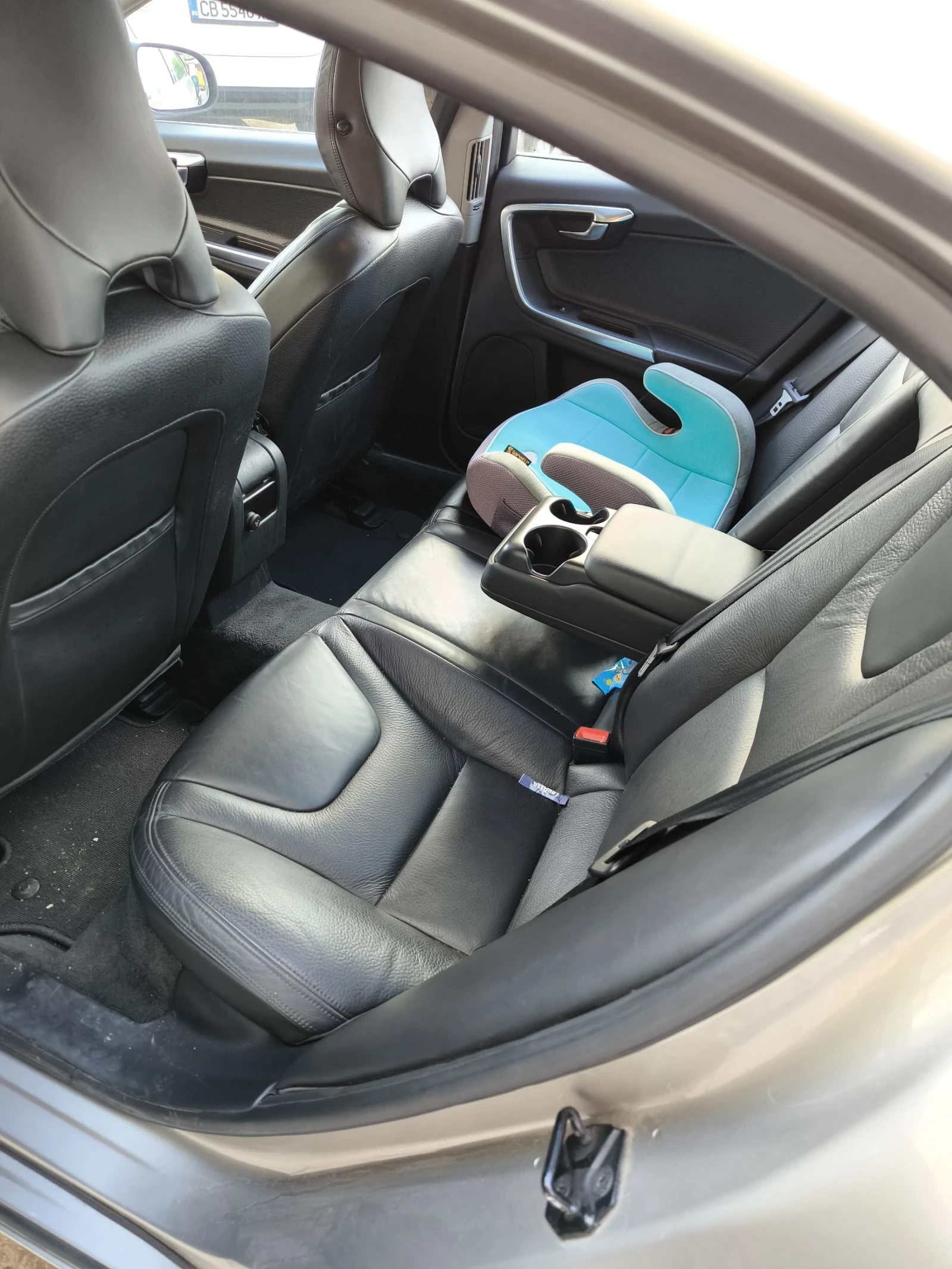 Volvo S60 3.0Т Т6 - изображение 6