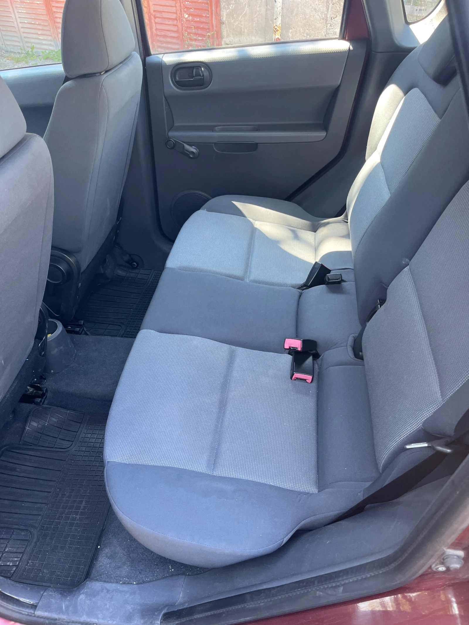 Mitsubishi Colt 1.5 - изображение 6