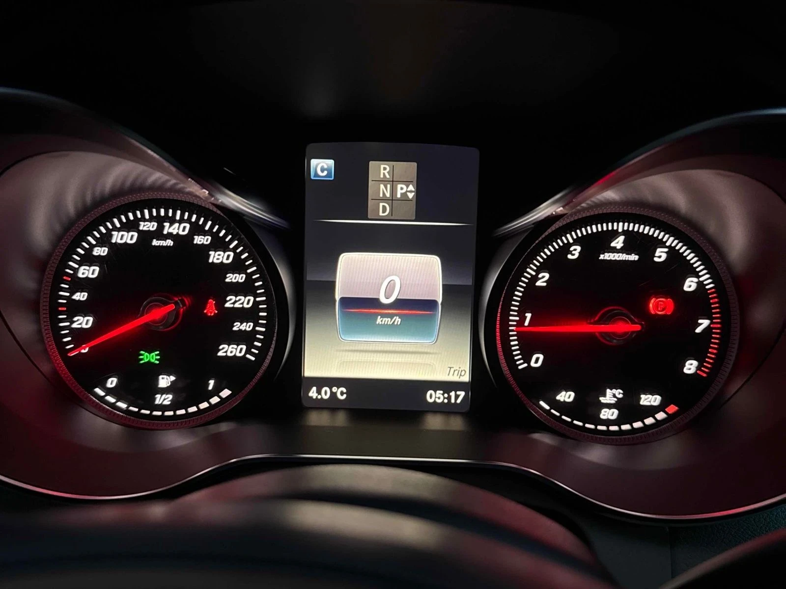 Mercedes-Benz C 300 AMG-line* Night-pkg* 4M* 360cam* Ambient* Пано* По - изображение 7