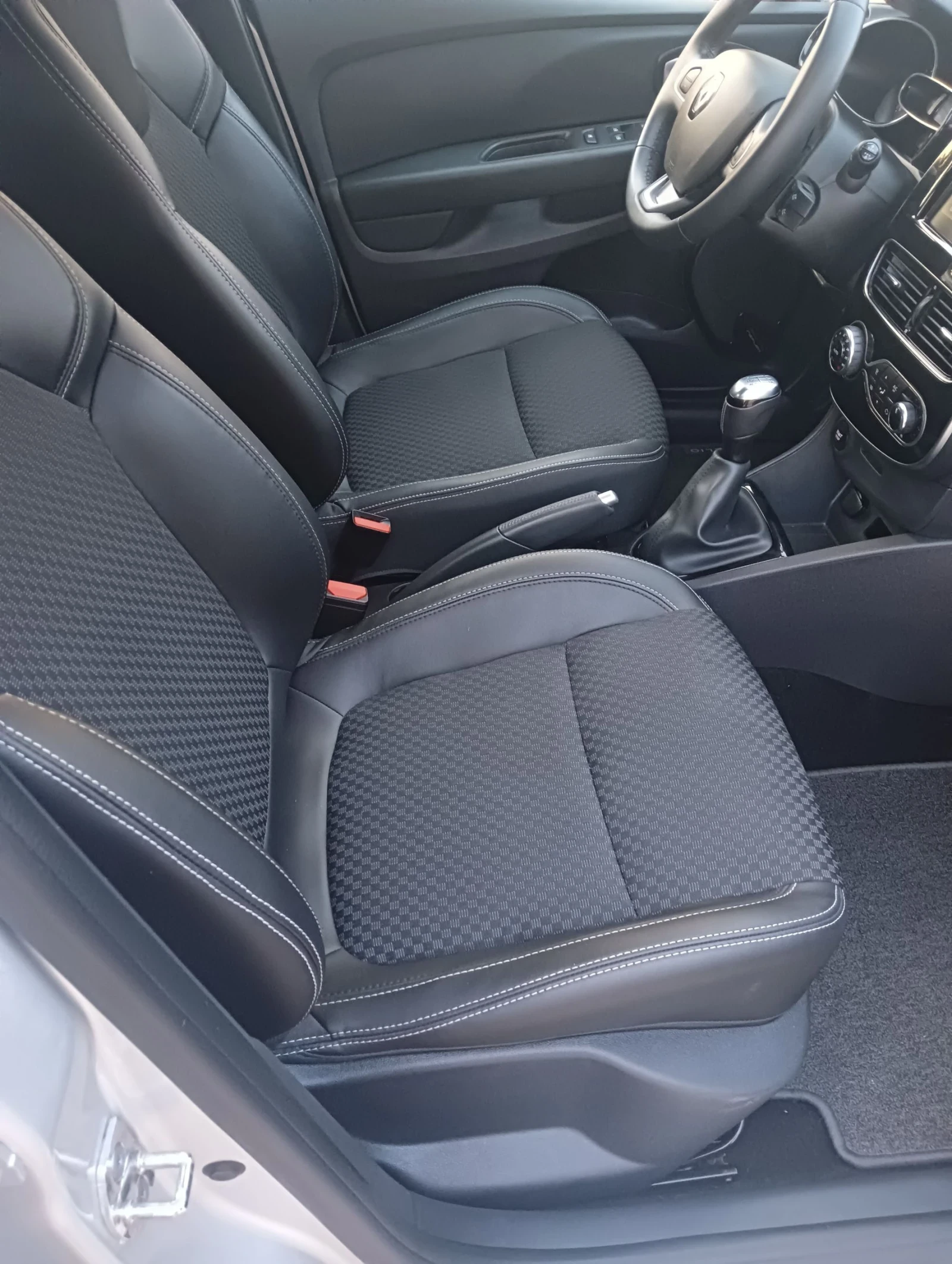 Renault Clio  - изображение 9