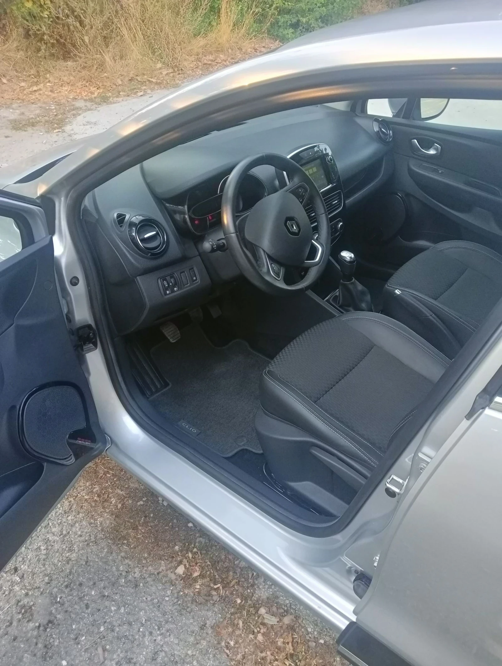 Renault Clio  - изображение 8