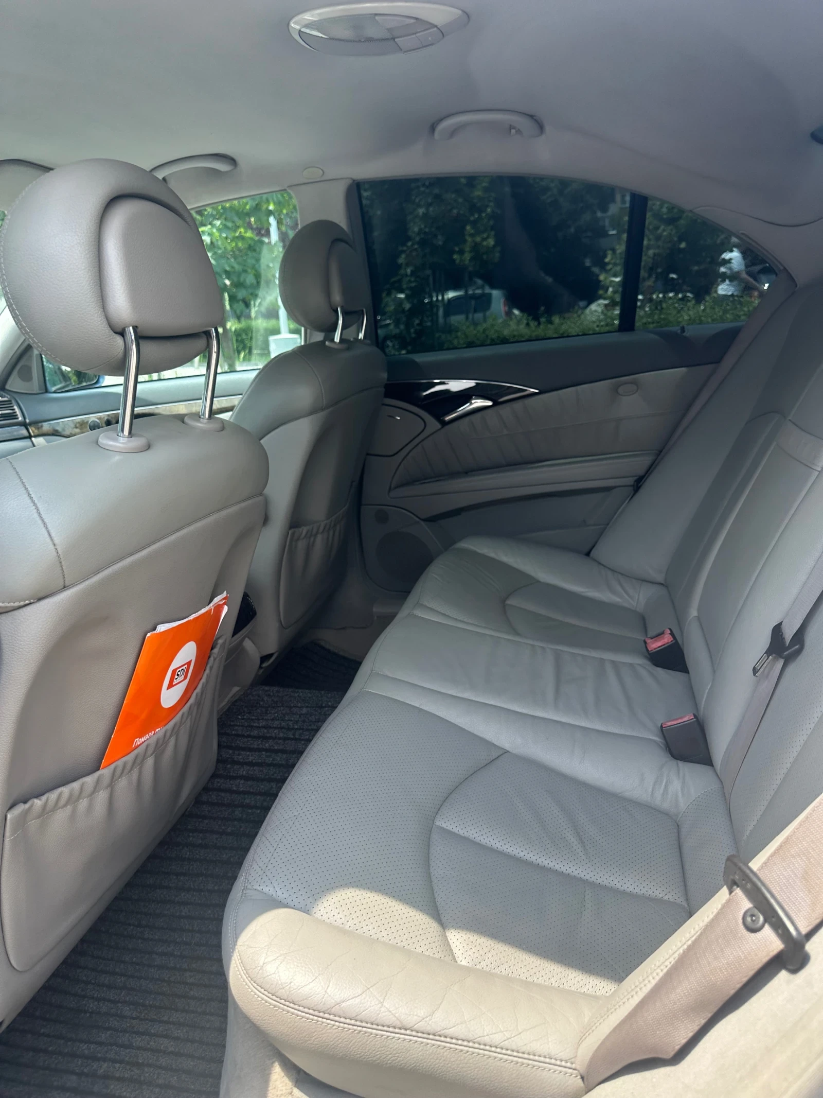 Mercedes-Benz E 270  - изображение 6